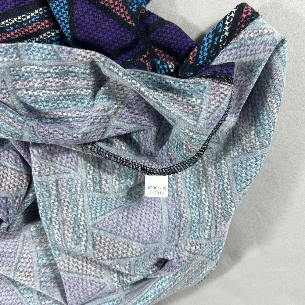 LuLaRoe Perfect T Tunic Top Womens XS Purple Geometric High Low Short Sleeve - Picture 9 of 10